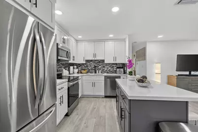 830 NE 59th Court, Oakland Park, FL 33334 - Photo 17