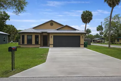 809 SW 3rd Avenue, Okeechobee, FL 34974 - Photo 1