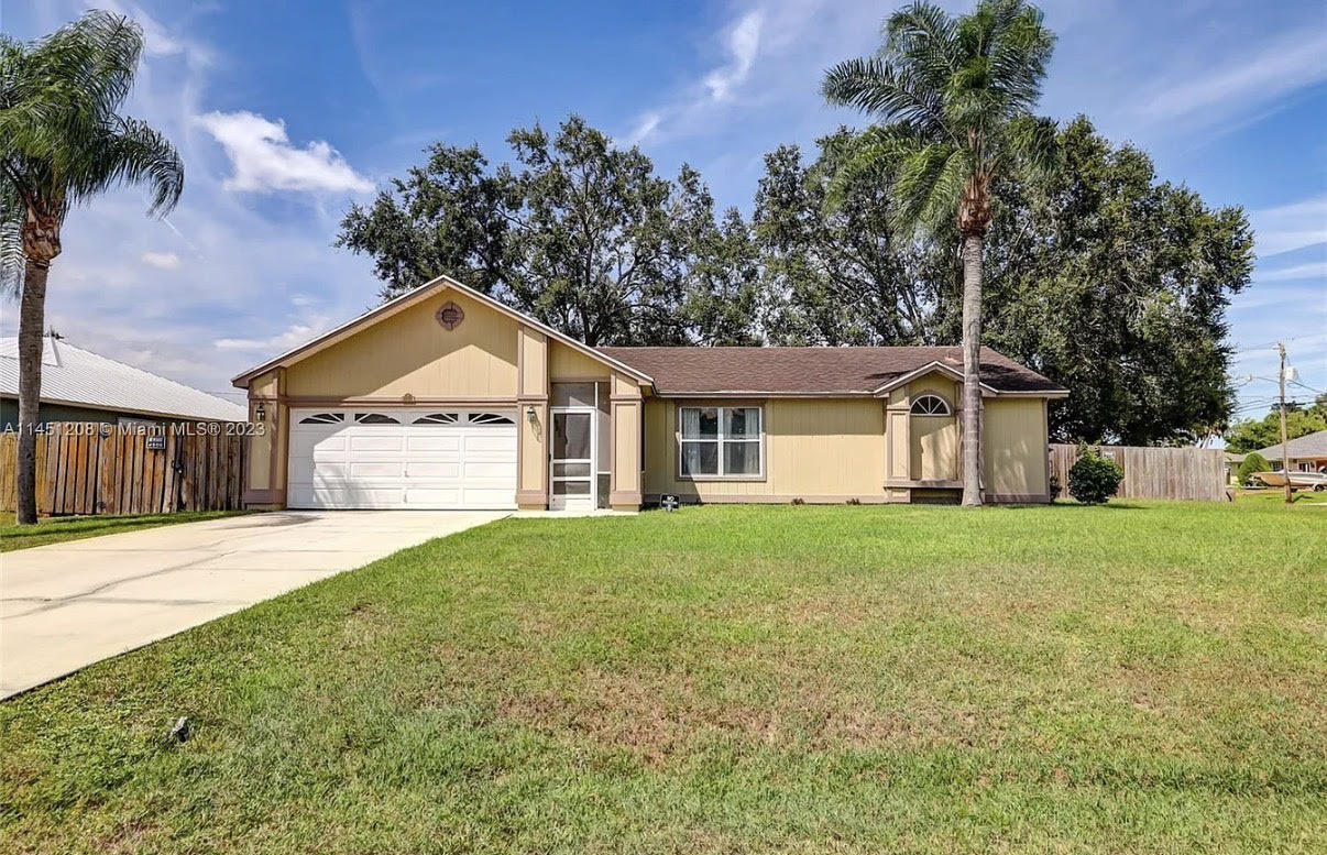 1002 SW Romaine Ln - 1002 SW Romaine Ln, Port Saint Lucie, FL 34953 Luxury Property | Jose Angel Pina
