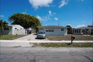 1418 S H St, Lake Worth, FL 33460 - Photo 1