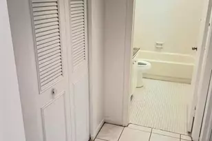 3301 NW 47th Terrace, Lauderdale Lakes, FL 33319 - Photo 17