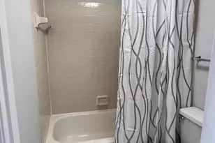 718 Executive Center Dr, West Palm Beach, FL 33401 - Photo 11
