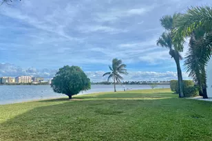 718 Executive Center Dr, West Palm Beach, FL 33401 - Photo 23