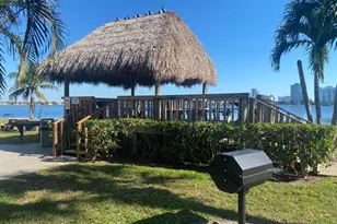 718 Executive Center Dr, West Palm Beach, FL 33401 - Photo 21