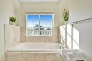 1931 NE 2nd St, Deerfield Beach, FL 33441 - Photo 37