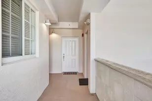 1931 NE 2nd St, Deerfield Beach, FL 33441 - Photo 9