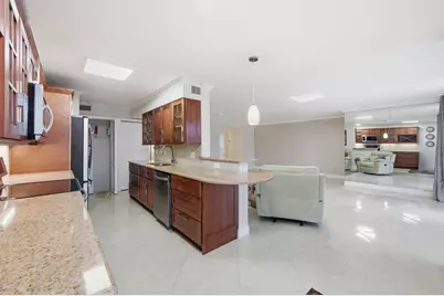 108 Half Moon Circle #F2, Hypoluxo, FL 33462 - Photo 9