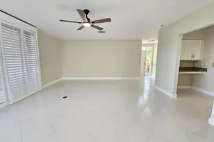 19235 Sabal Lake Dr, Boca Raton, FL 33434 - Photo 7