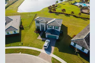 7206 NW Farnsworth Circle, Port Saint Lucie, FL 34987 - Photo 1