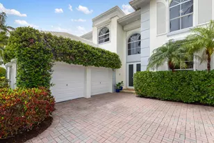 24 Grand Bay Estates Cir, Key Biscayne, FL 33149 - Photo 59