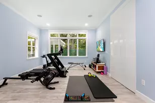 24 Grand Bay Estates Cir, Key Biscayne, FL 33149 - Photo 21