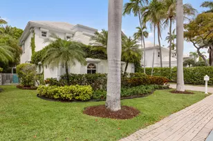 24 Grand Bay Estates Cir, Key Biscayne, FL 33149 - Photo 57