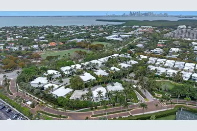 24 Grand Bay Estates Circle, Key Biscayne, FL 33149 - Photo 59
