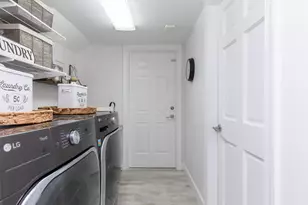 24 Grand Bay Estates Cir, Key Biscayne, FL 33149 - Photo 45