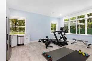 24 Grand Bay Estates Cir, Key Biscayne, FL 33149 - Photo 19