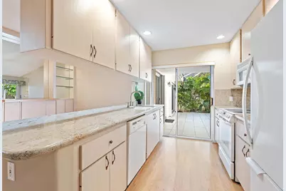 8404 Chapman Oak Court, Palm Beach Gardens, FL 33410 - Photo 7