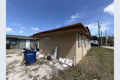 709 N 20th Street, Fort Pierce, FL 34950 - Photo 7