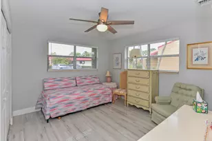 342 Lake Evelyn Dr, West Palm Beach, FL 33411 - Photo 17