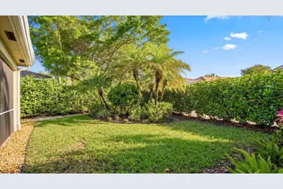4681 Carlton Golf Drive, Lake Worth, FL 33449 - Photo 23