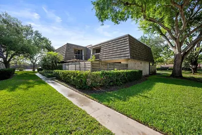 522 5th Terrace, Palm Beach Gardens, FL 33418 - Photo 1