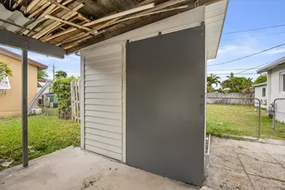 737 W Ilex Drive, West Palm Beach, FL 33403 - Photo 31