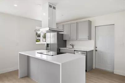 737 W Ilex Drive, West Palm Beach, FL 33403 - Photo 9