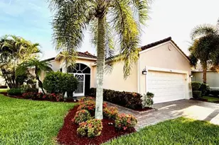 346 NW Breezy Point Loop, Port Saint Lucie, FL 34986 - Photo 1