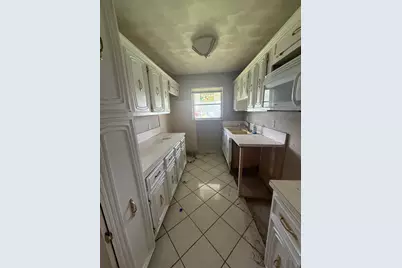 1052 North Drive #B, Delray Beach, FL 33445 - Photo 5