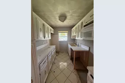 1052 North Drive #B, Delray Beach, FL 33445 - Photo 11