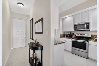 26 Royal Palm Way #403, Boca Raton, FL 33432 - Photo 5