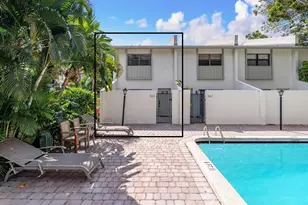 563 NE 7th Ave, Fort Lauderdale, FL 33301 - Photo 3