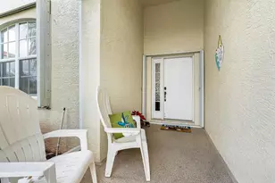 851 NW Sorrento Ln, Port Saint Lucie, FL 34986 - Photo 3