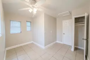 3077 Floweva St, Palm Springs, FL 33406 - Photo 9