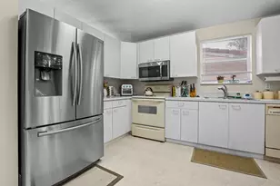 7851 Oak Grove Cir, Lake Worth, FL 33467 - Photo 11