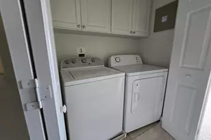 1111 Pinewood Lake Ct, Greenacres, FL 33415 - Photo 11