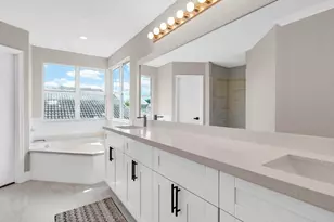 10372 SW 9th Ln, Pembroke Pines, FL 33025 - Photo 33