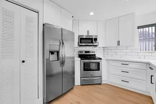 10372 SW 9th Ln, Pembroke Pines, FL 33025 - Photo 19