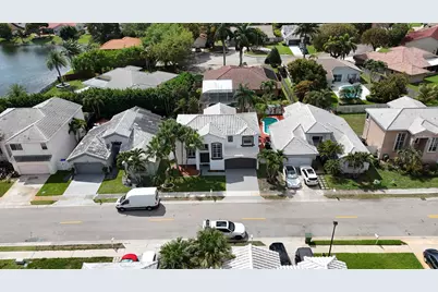 10372 SW 9th Lane, Pembroke Pines, FL 33025 - Photo 51