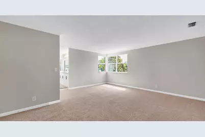 10372 SW 9th Lane, Pembroke Pines, FL 33025 - Photo 29