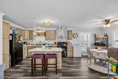 82 Sandhill Boulevard, Fort Pierce, FL 34982 - Photo 7