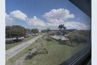 1401 SW 128th Terrace #402h, Pembroke Pines, FL 33027 - Photo 17