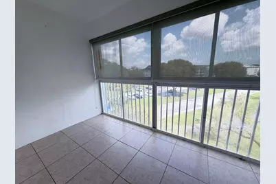 1401 SW 128th Terrace #402h, Pembroke Pines, FL 33027 - Photo 15