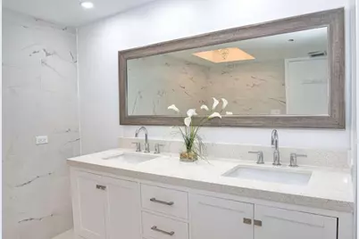 19355 Turnberry Way, Miami, FL 33180 - Photo 19