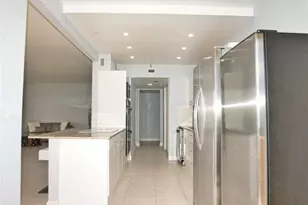 19355 Turnberry Way, Miami, FL 33180 - Photo 5