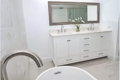 19355 Turnberry Way #3d, Miami, FL 33180 - Photo 25