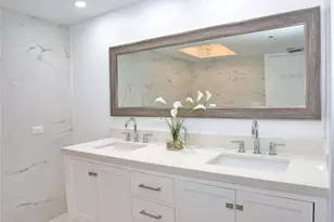 19355 Turnberry Way, Miami, FL 33180 - Photo 19