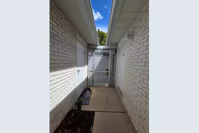 10100 S 43rd Trl S #304, Boynton Beach, FL 33436 - Photo 3