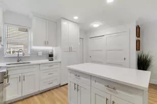 10128 Meridian Way N, Palm Beach Gardens, FL 33410 - Photo 9