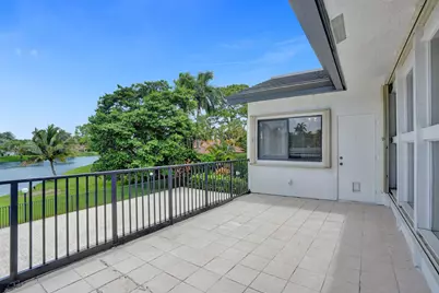 7475 Estrella Circle, Boca Raton, FL 33433 - Photo 13