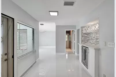 7475 Estrella Circle, Boca Raton, FL 33433 - Photo 17